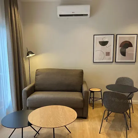 Apartament Laforja *